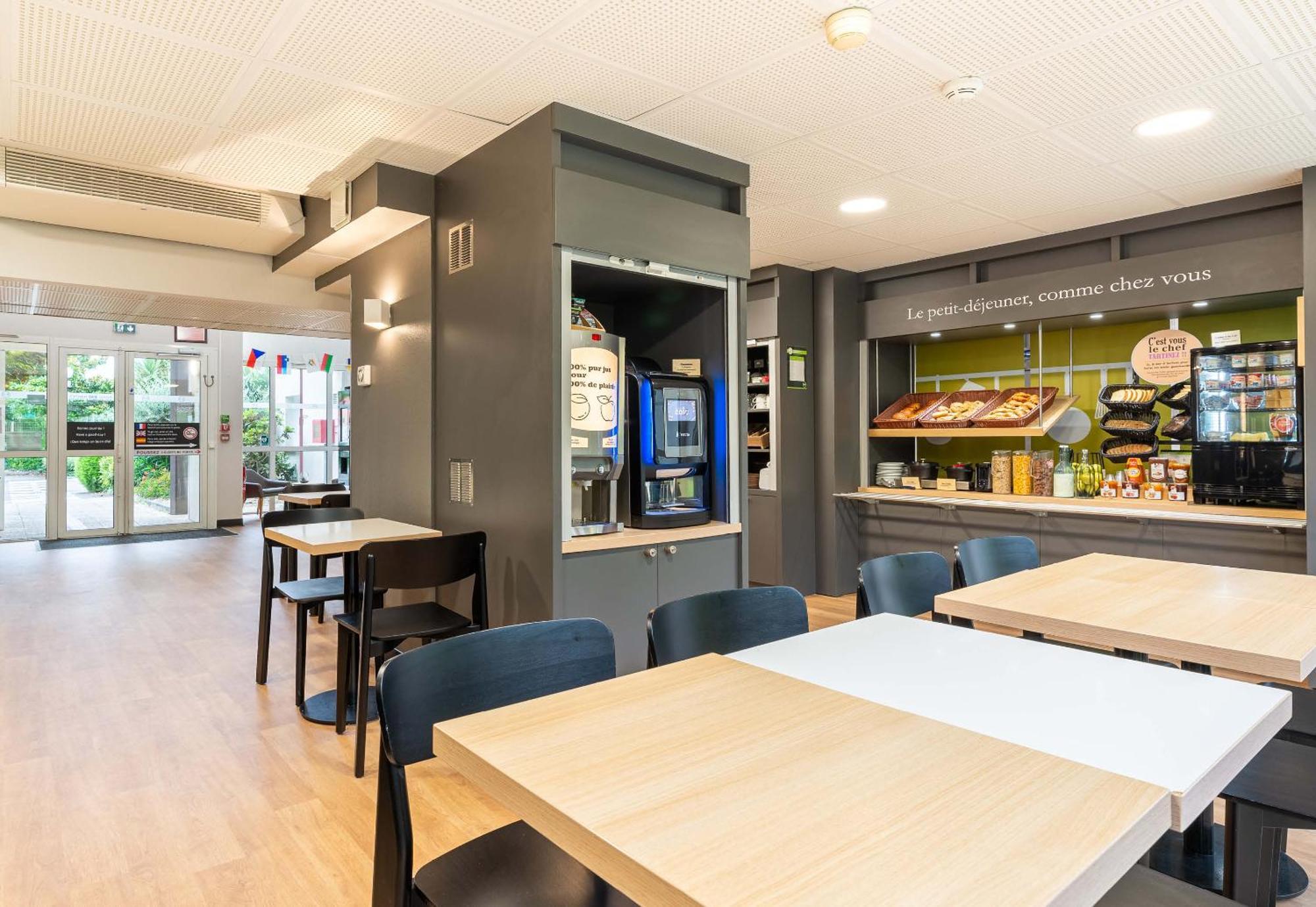 B&B Hotel Nantes Atlantis Le Zenith Saint-Herblain Bagian luar foto
